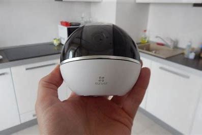 Cámara inteligente Wi-Fi con detección de humanos y mascotas  C6 Marca: Ezviz